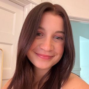 Meet your Posher, Natalie